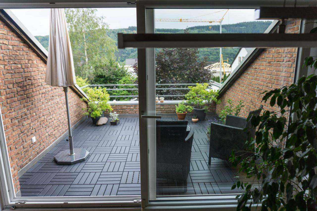 Moderne 70 Qm Wohnung Mit Grosser Dachterrasse Kinheim Zewnętrze zdjęcie