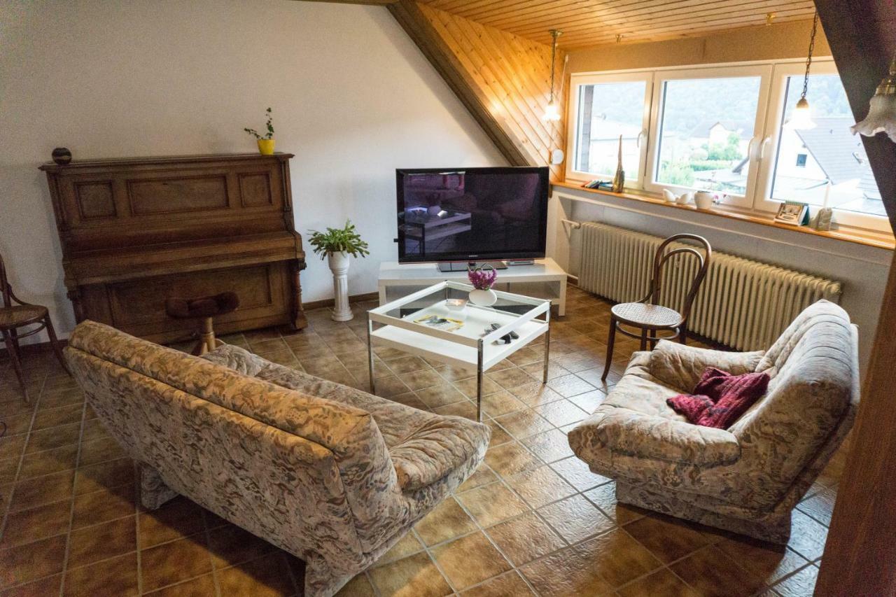 Moderne 70 Qm Wohnung Mit Grosser Dachterrasse Kinheim Zewnętrze zdjęcie